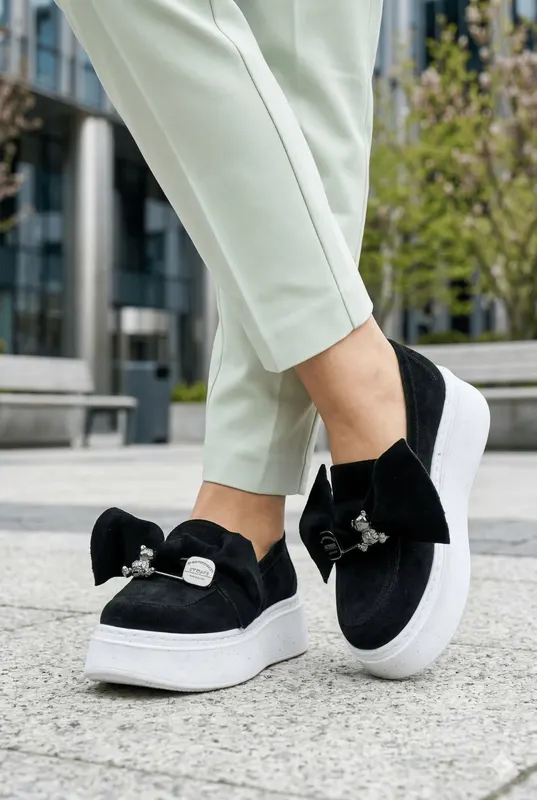 Mocasini Din Piele Negri cu Accesoriu - TESSA BLACK