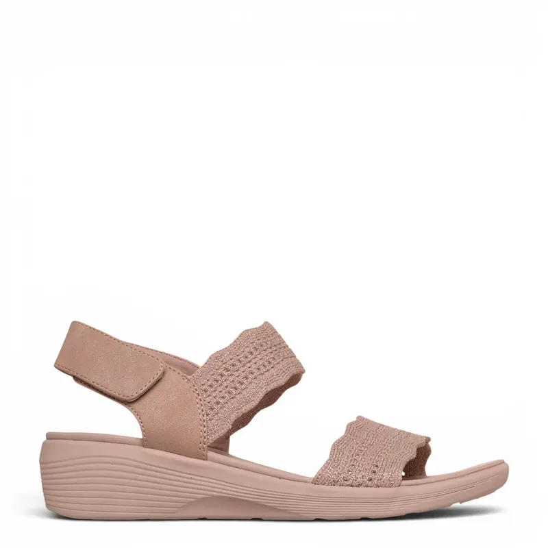 Skechers Arya Favorite Find