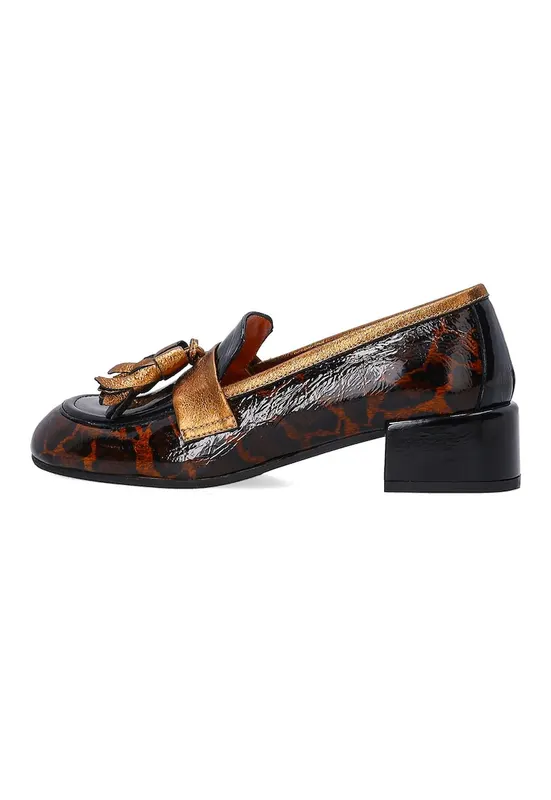 Pantofi tip loafer din piele lacuita cu imprimeu
