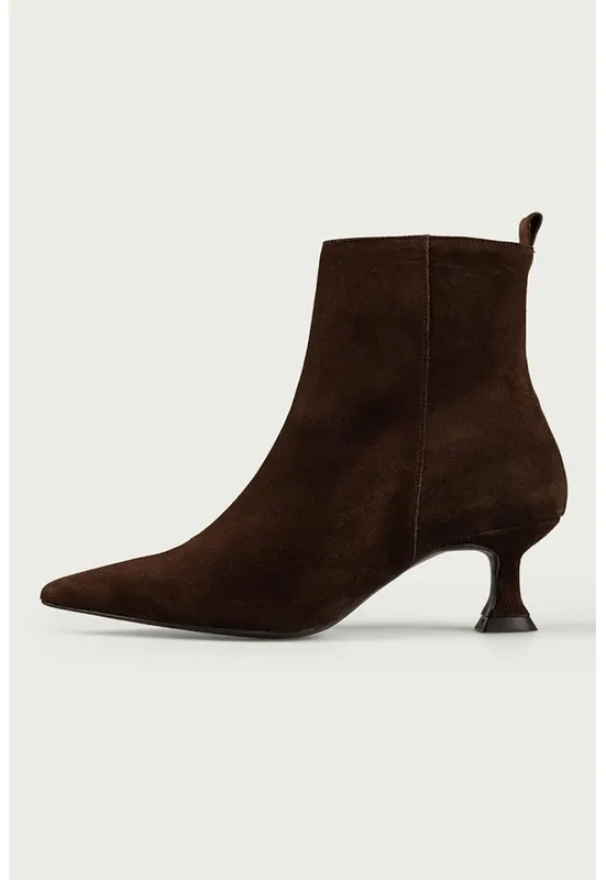 Botine din piele intoarsa cu toc kitten - Maro inchis