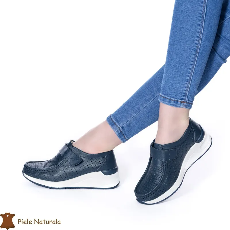 Pantofi perforați Bleumarin din Piele naturală CRL0115