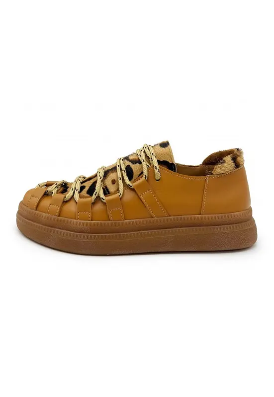 Pantofi din piele cu garnituri din piele cu par scurt si imprimeu - Caramel