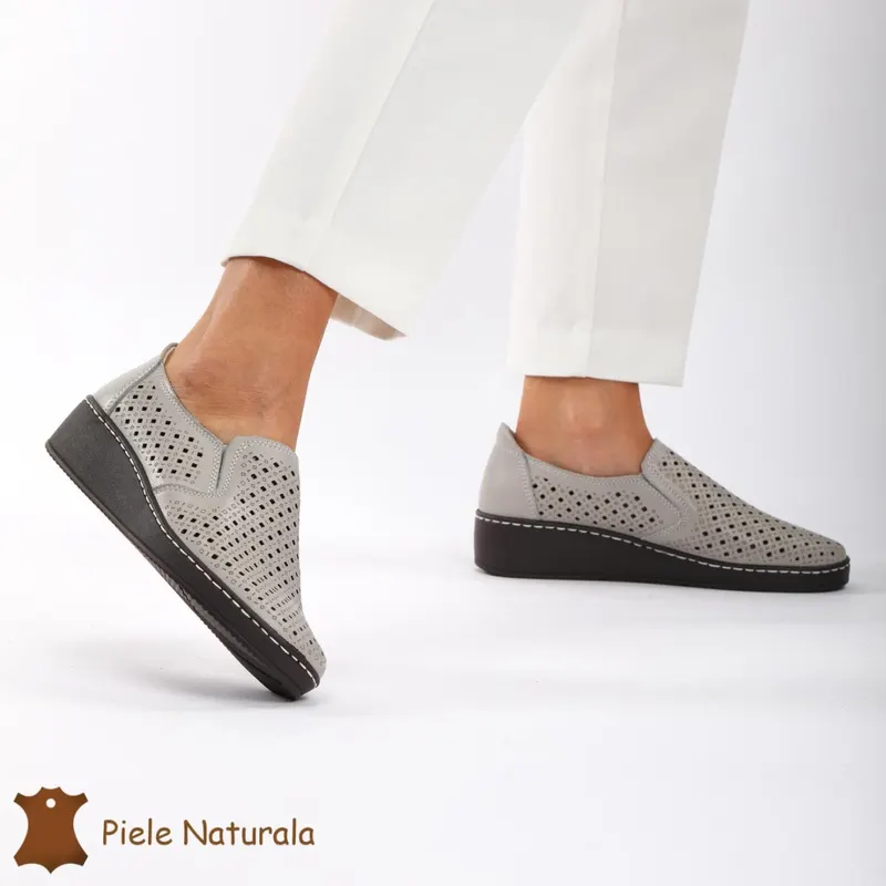 Pantofi Perforati dama din Piele Naturala cu mici perforatii CRL0193 GRI