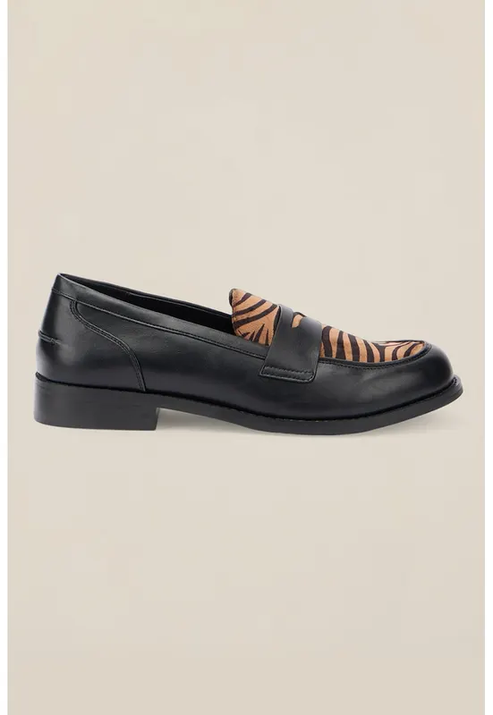 Pantofi loafer din piele ecologica cu animal print - Negru