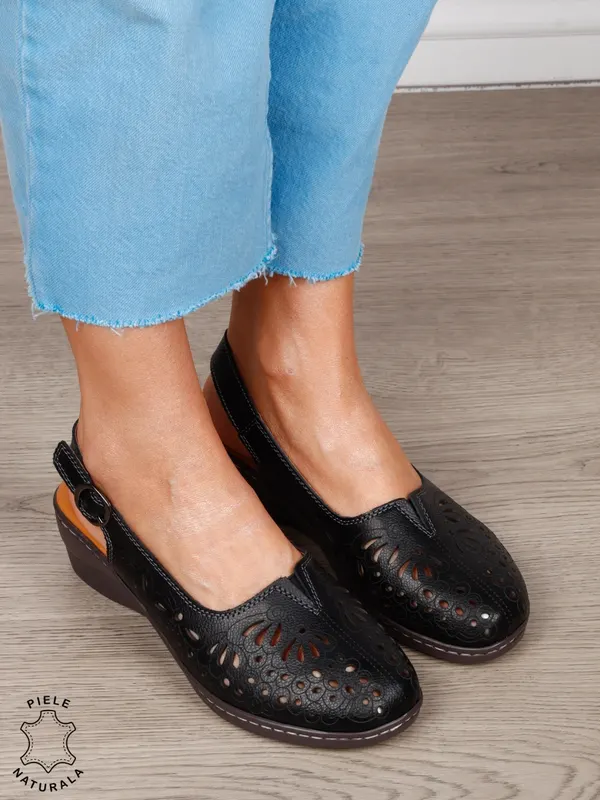 Sandale Damă din Piele Naturală cu Design Floral și Bareta Reglabilă CRL1300 NEGRU