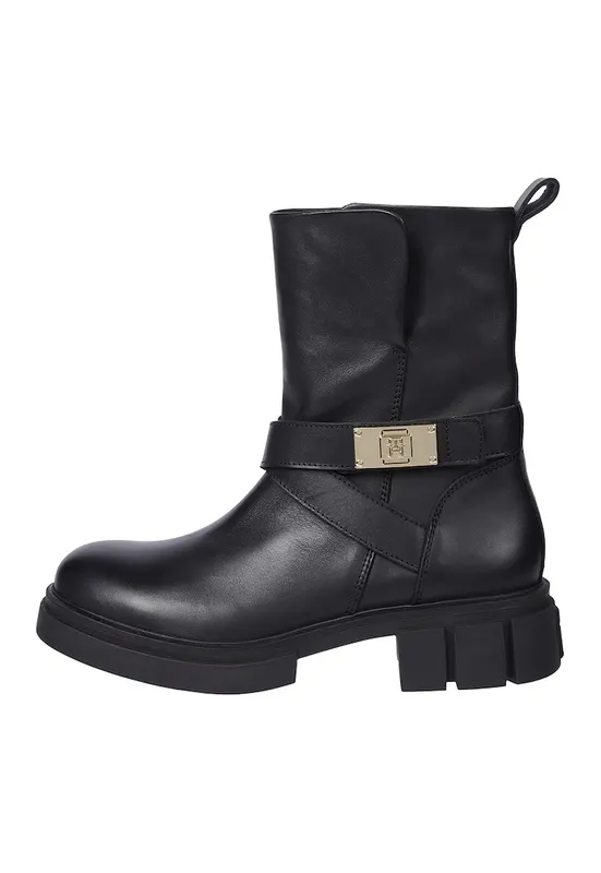 Ghete de piele cu fermoar si monograma metalica - Negru