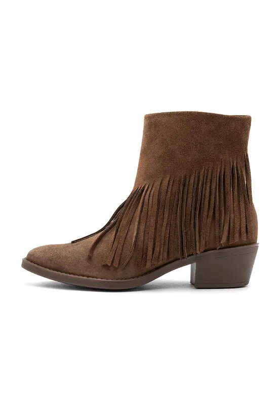 Botine din piele intoarsa cu franjuri - Maro