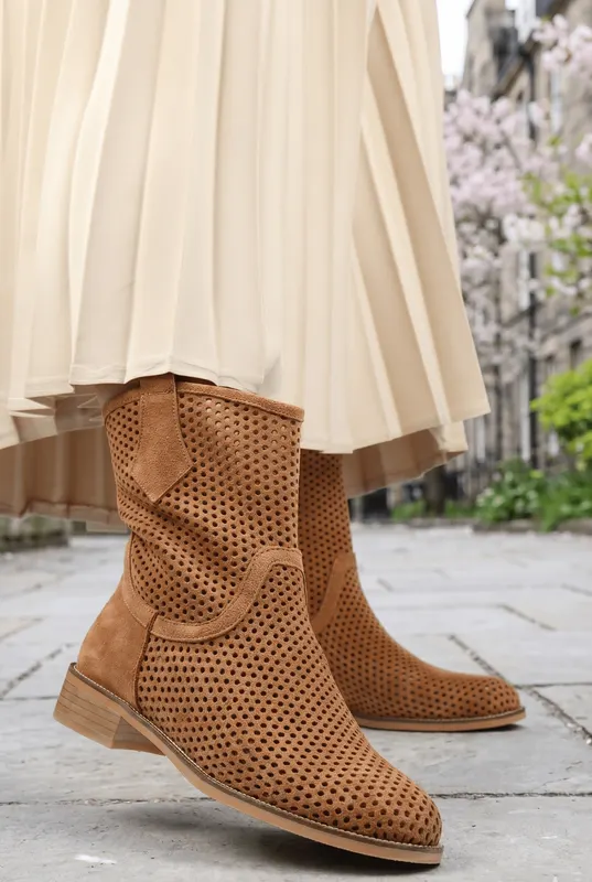 Cizme Perforate de Vara din Piele - CAZY CAMEL