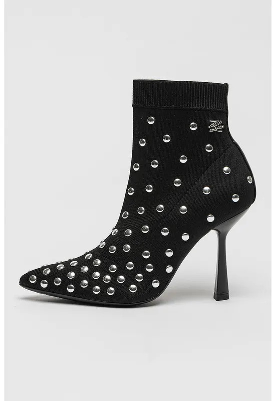 Botine cu toc si varf ascutit - Negru