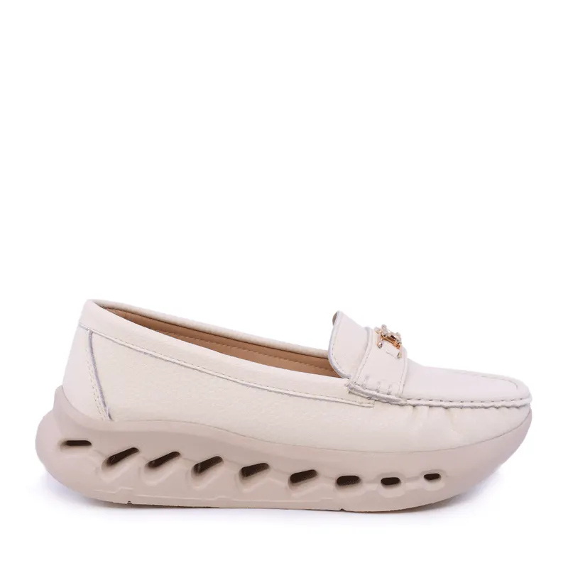 Mocasini femei bej cu accesoriu decorativ 2041DM2510BE