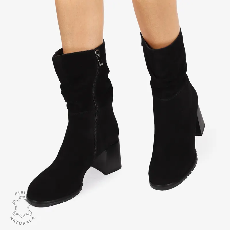 CIZME PIELE NATURALA INTOARSA cu toc Gros CRL1246 NEGRU
