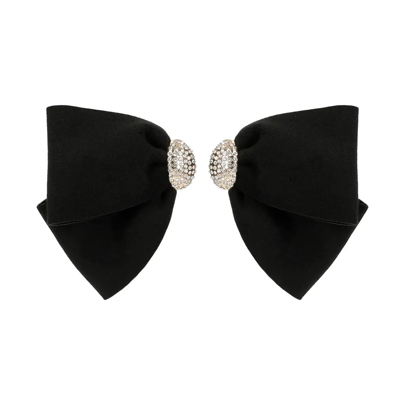 Decoratiuni pentru incăltaminte elegante cu cristale