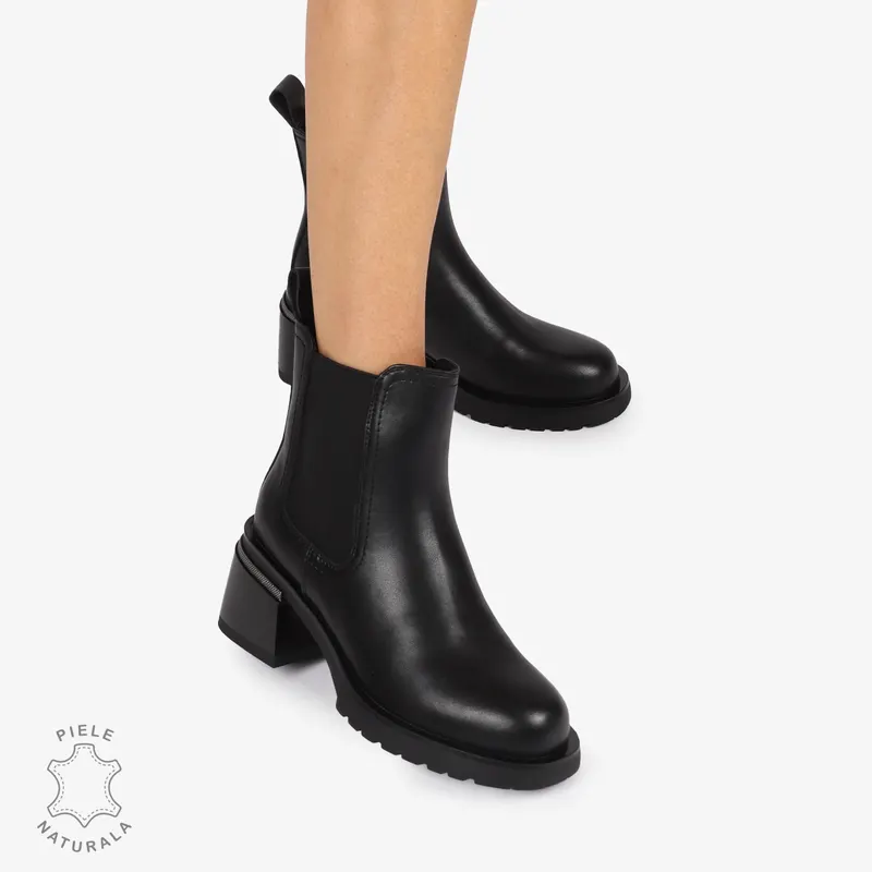 Botine DAMA PIELE Naturala CU DETALIU METALIC SI Talpa Aderenta CRL1237 NEGRU