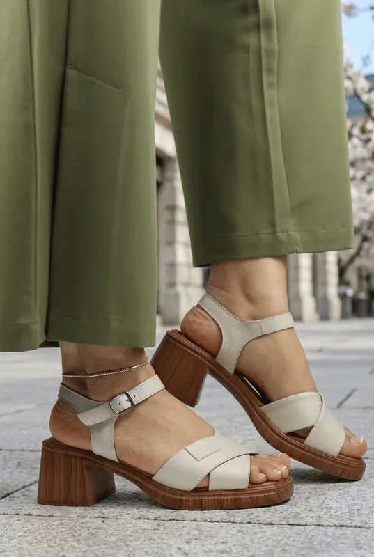 Sandale cu Toc din Piele Naturala Bej - VINA BEIGE