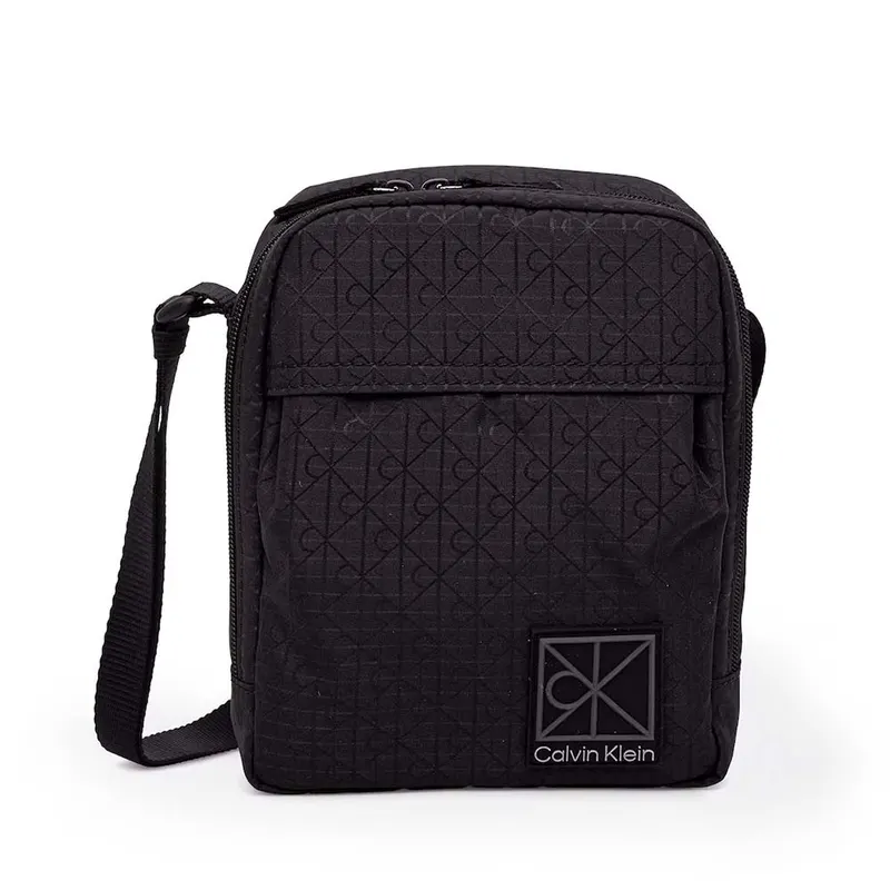 Geantă crossbody bărbați Calvin Klein neagră cu logo 3101BGEA3303N