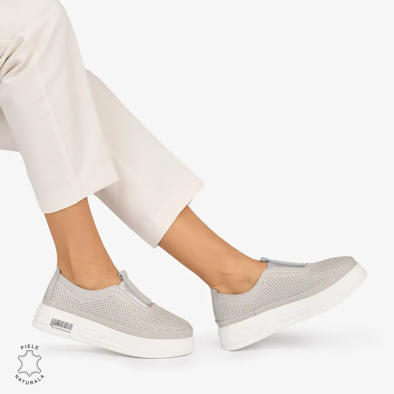 Pantofi Casual dama din Piele Naturala Perforata cu elastic frontal CRL1068 CULOARE: GRI