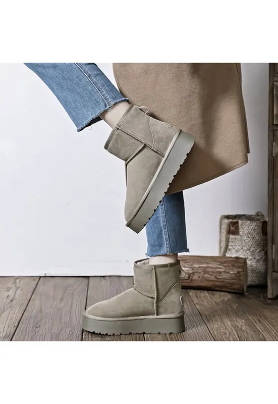 Ghete taupe din piele naturala JB1925 117 13946 - Maro deschis