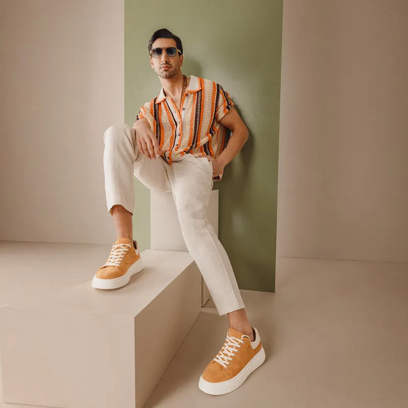 Sneakers ușori bărbați galbeni din piele întoarsă 1921BP0079VG — imaginea 2