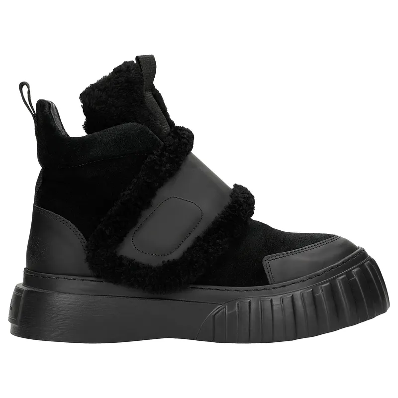 Ghete negre RELAKS cu talpa din piele de oaie