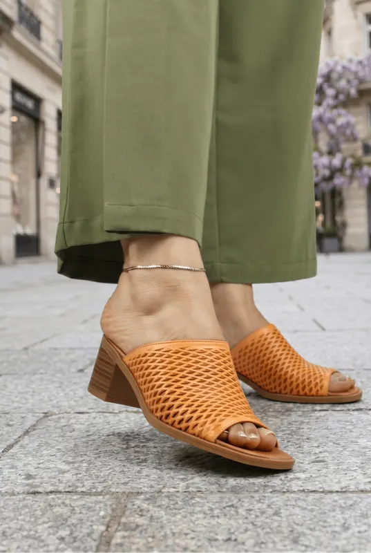 Saboti din Piele Portocalie cu Toc si Perforatii - ZYRNY ORANGE