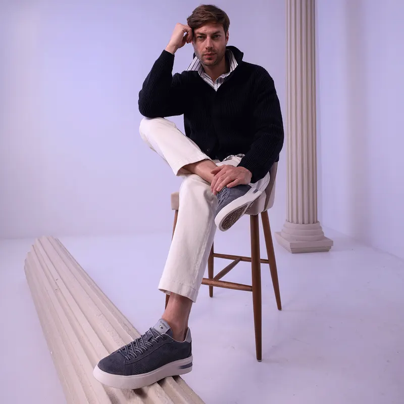 Sneakers bărbați Alberto Guardiani Aeris Punched Suede albaștri din piele 811BP61044VBL — imaginea 2
