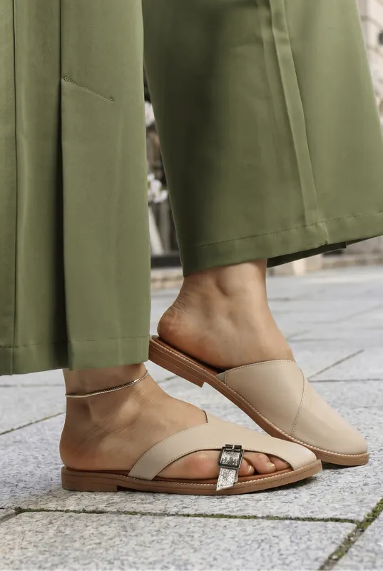 Papuci Dama din Piele BEJ Accesorizati - Toscana Beige
