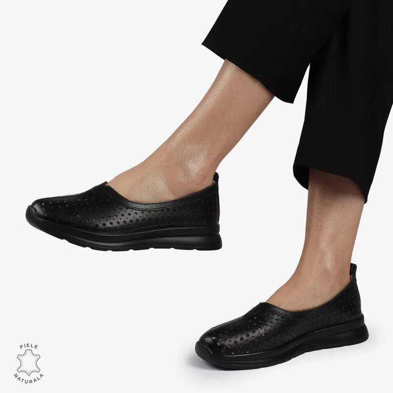 Balerini dama din Piele Naturala PERFORATA CU FUNDITA CRL1417 NEGRU