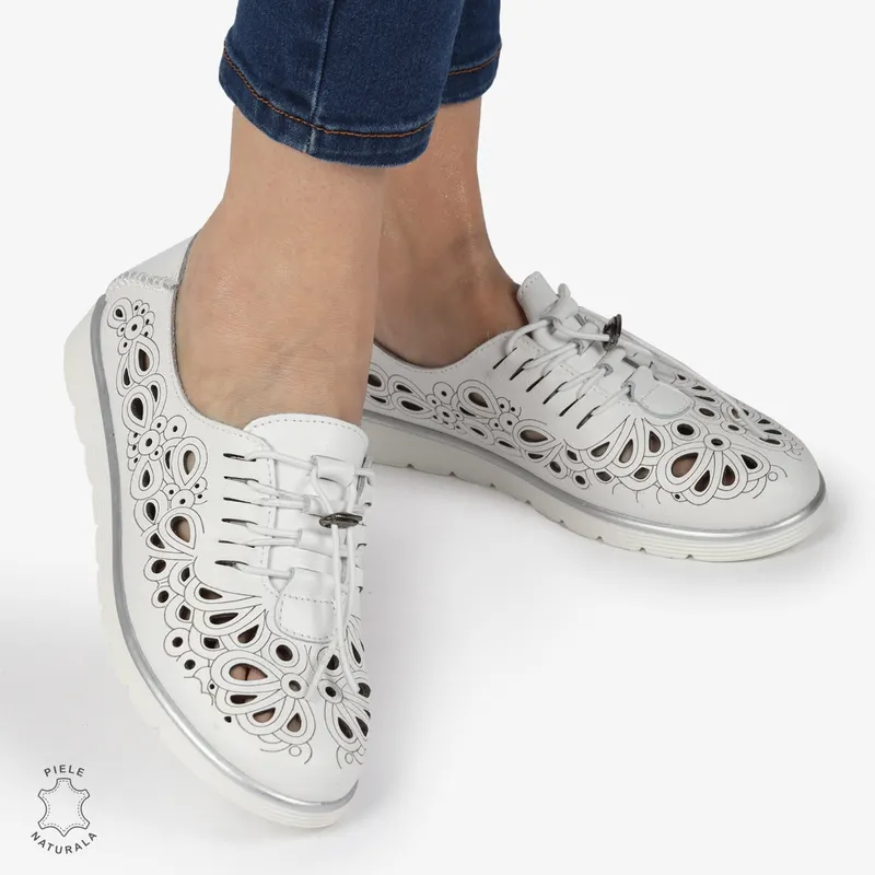 PANTOFI CASUAL dama din Piele naturala PERFORATA CU MODEL CRL1356 ALB