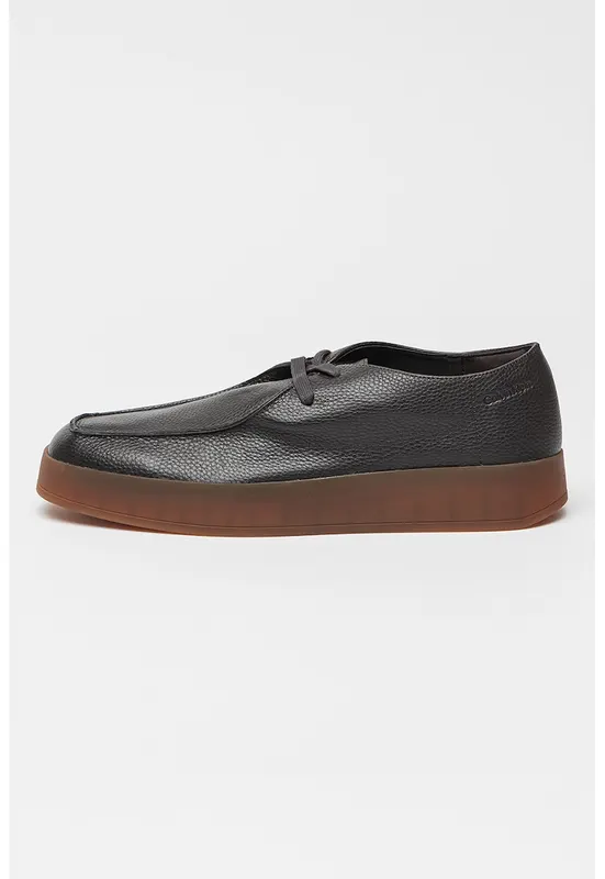 Pantofi uni din piele