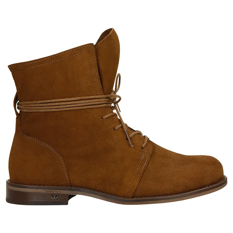 Botine maro damă cu șiret în jurul gleznei