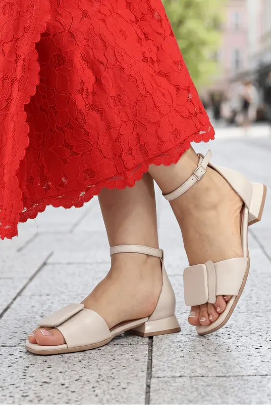 Sandale Elegante cu Toc din Piele cu Accesoriu - SYM BEIGE