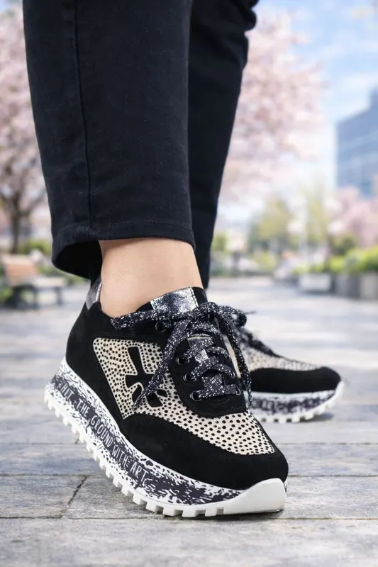 Sneakers Fashion Din Piele Negri cu Strasuri - ZYE BLACK
