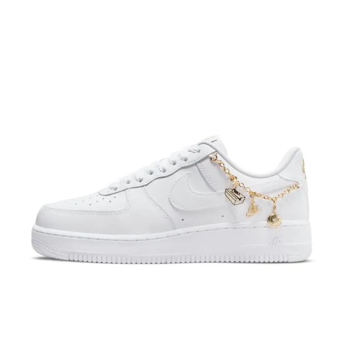 Pantofi sport Nike Wmns Air Force 1 07 Lx