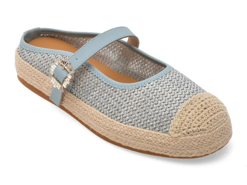 Papuci albastri, 196, din material textil