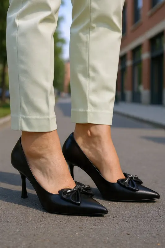 Pantofi Stiletto cu Fundita din Piele Neagra - BYP BLACK
