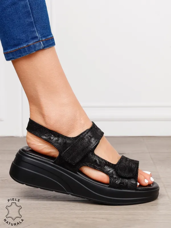 Sandale damă din piele naturală cu inchidere scai CRL1652 NEGRU