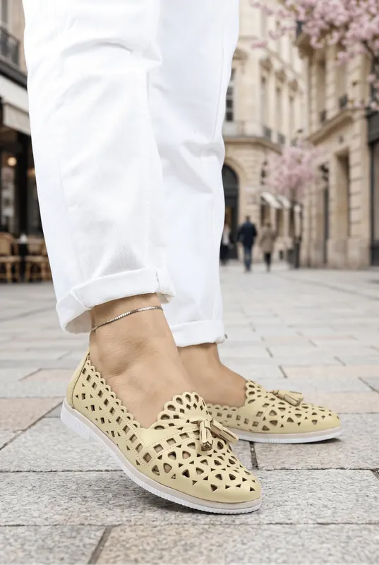 Balerini Perforati din Piele Galbeni cu Accesoriu - ZY Lemon