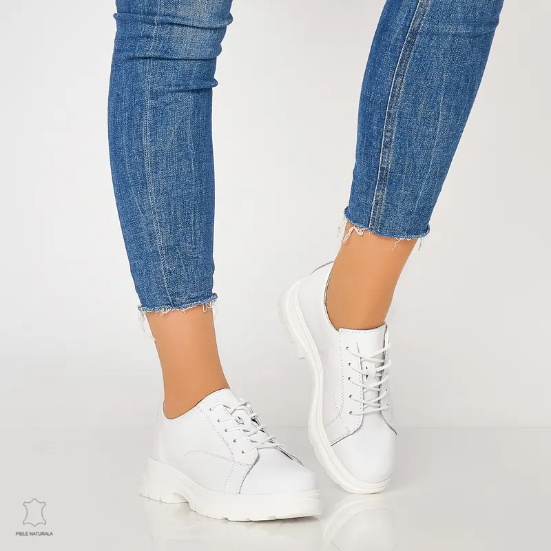 Pantofi casual de dama din piele naturala cu talpa aderenta CRL0010 Alb