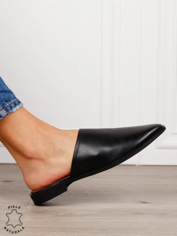 PAPUCI DAMA DIN PIELE NATURALA cu design clasic CRL1625 NEGRU