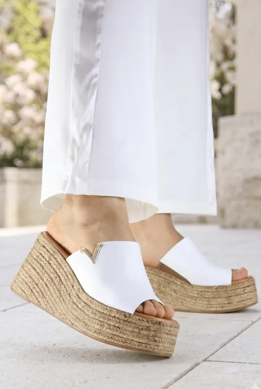 Saboti din Piele Alba cu Talpa Ortopedica - ZIRE WHITE TWO