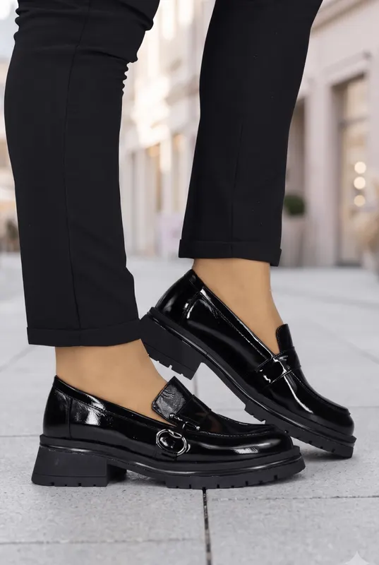 Mocasini din Piele Lacuita Negri cu Accesoriu - MIRI LAC