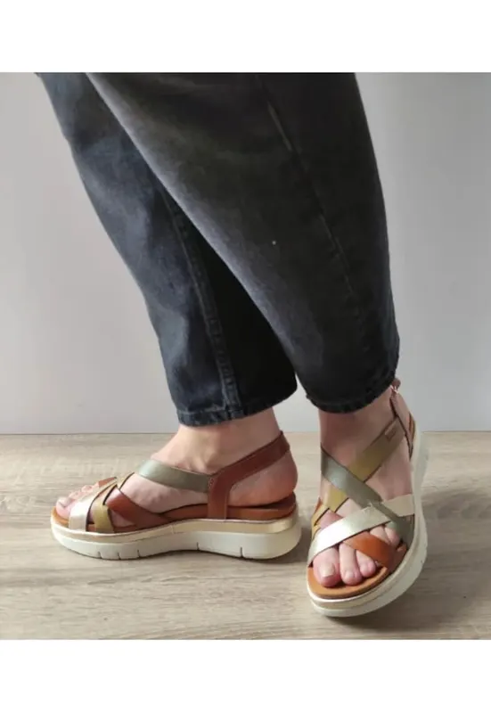 Sandale wedge din piele - Maro