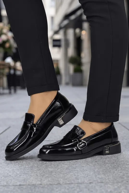 Mocasini din Piele Lacuita Negri cu Accesoriu - MYRY LAC