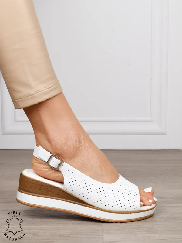 Sandale damă din piele naturală model clasic cu platformă și design versatil CRL1656 ALB