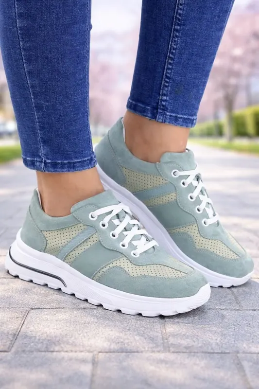 Sneakers din Piele Verzi cu Siret - SUET GREEN