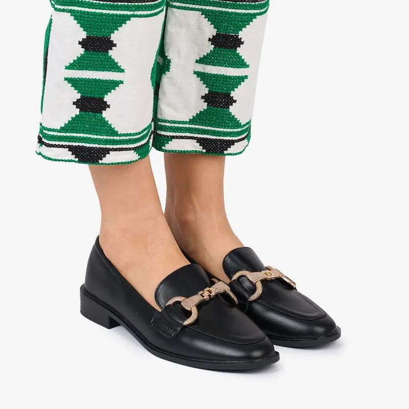 Mocasini DAMA din PIELE ECOLOGICA cu detaliu Auriu CRL0961 CULOARE: Negru