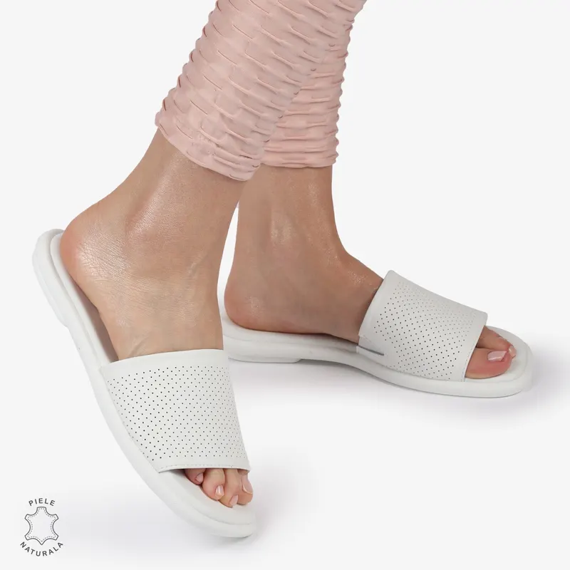 PAPUCI DAMA DIN PIELE NATURALA CU TALPA JOASA CRL1426 ALB