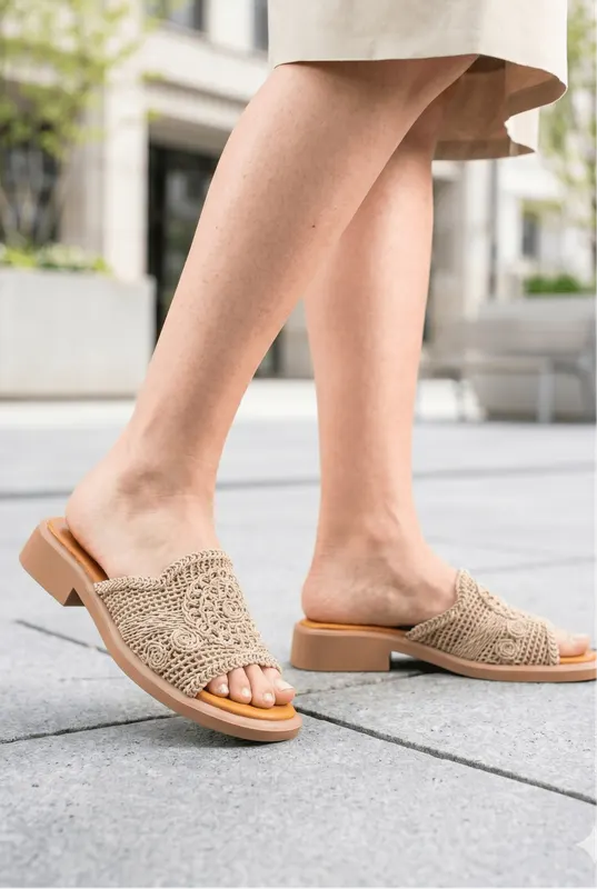 Papuci Dama din Piele si Dantela Bej - Dantel BEIGE