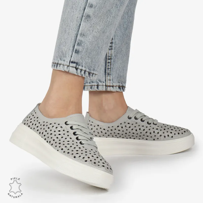 Pantofi Casual dama din Piele naturala PERFORATI USORI CU SIRET CRL1341 GRI