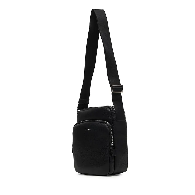 Geantă crossbody bărbați Calvin Klein neagră cu logo 3101BGEA3317N — imaginea 2